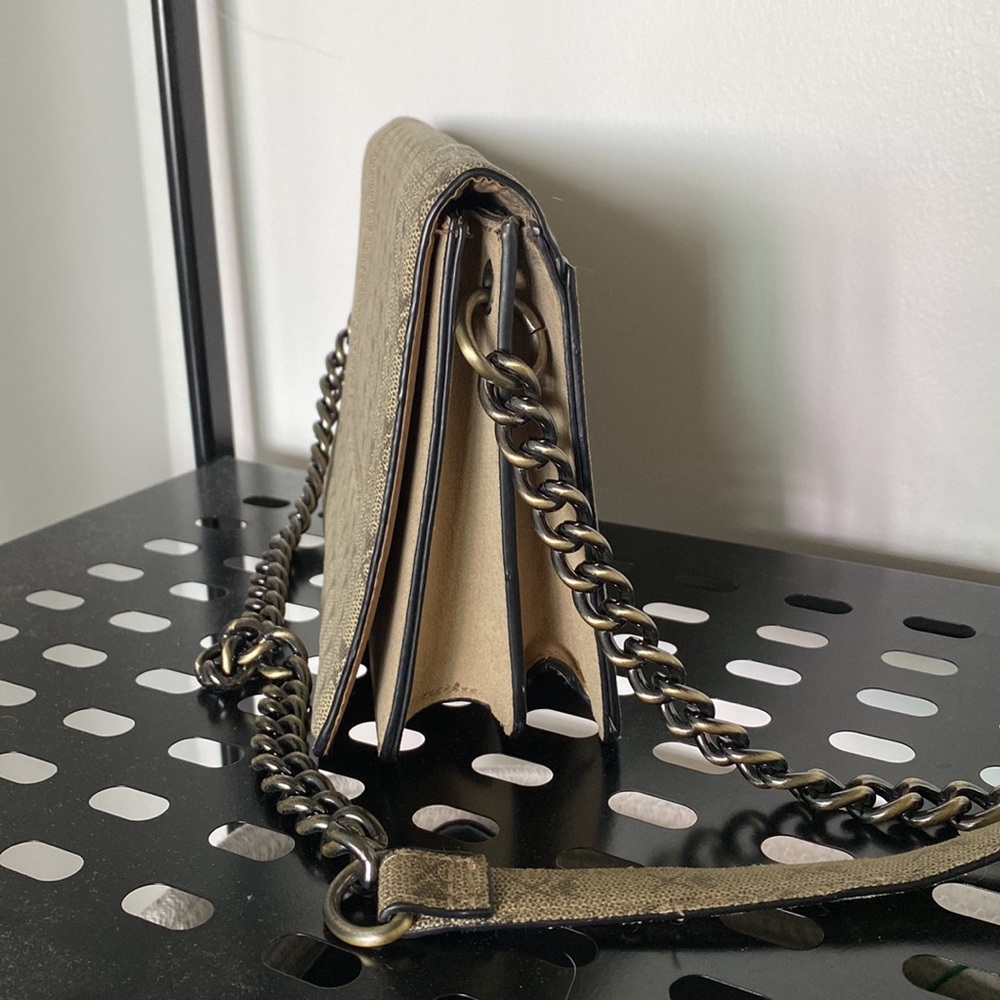H&M Monogram-Style Crossbody - Picture 3 of 6